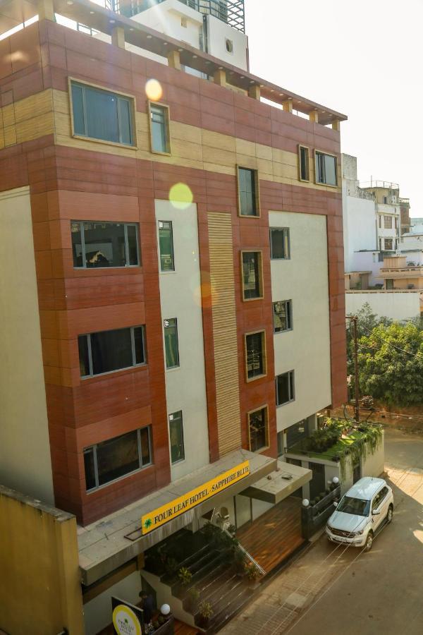 Four Leaf Hotel - Sapphire Blue, Varanasi Exterior foto