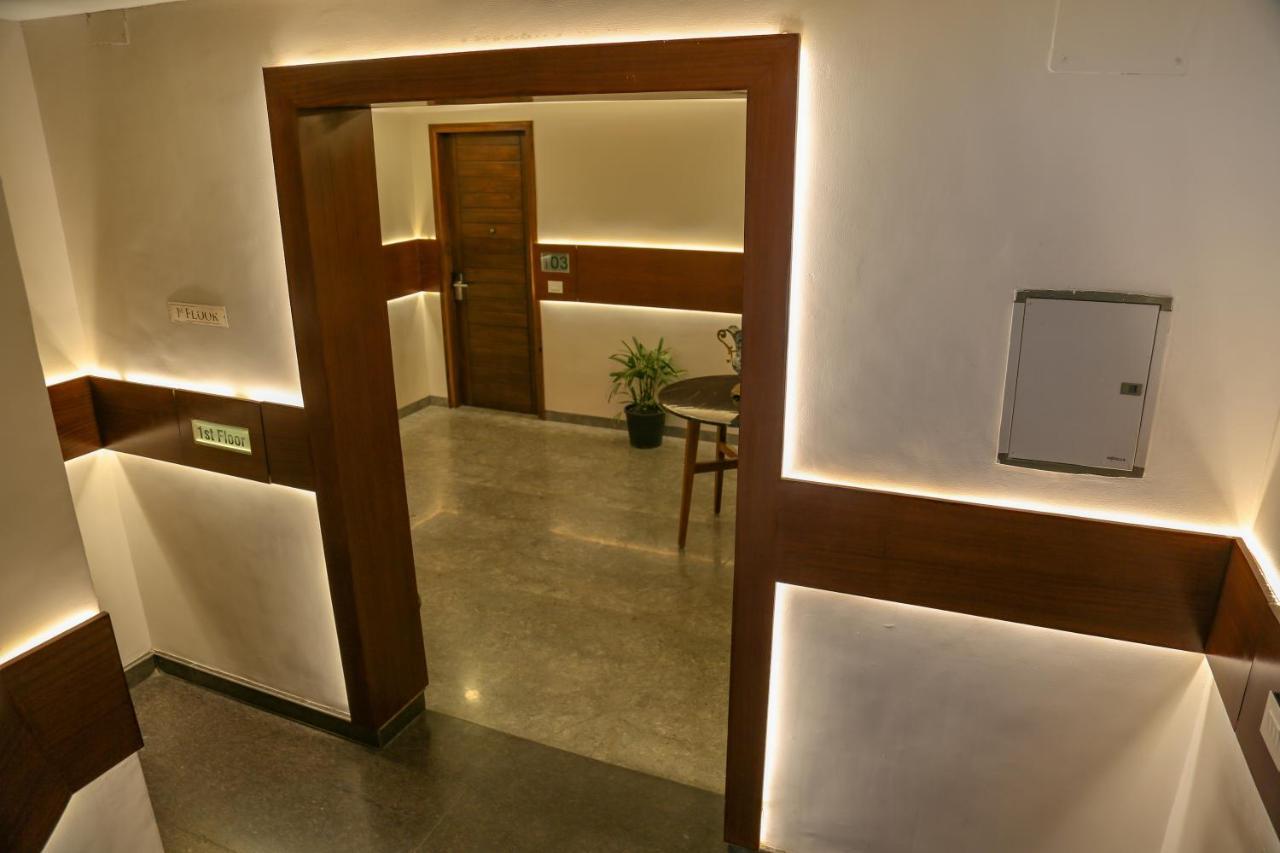 Four Leaf Hotel - Sapphire Blue, Varanasi Exterior foto